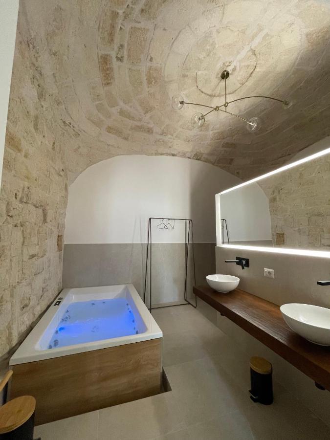 Al 22 Suite & Spa Luxury Experience โปลีญาโนอามาเร ภายนอก รูปภาพ
