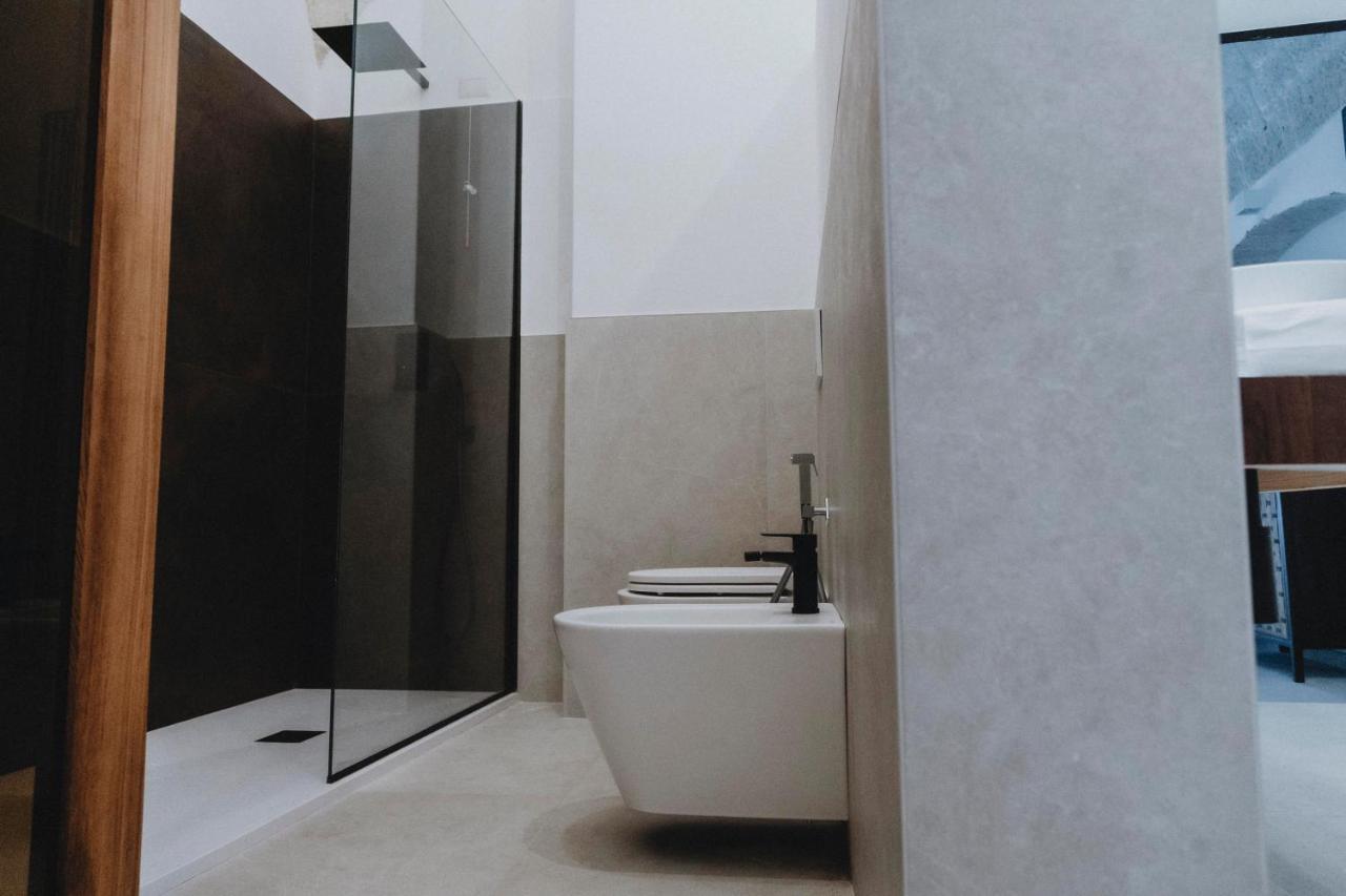 Al 22 Suite & Spa Luxury Experience โปลีญาโนอามาเร ภายนอก รูปภาพ