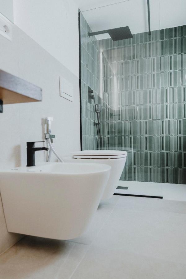 Al 22 Suite & Spa Luxury Experience โปลีญาโนอามาเร ภายนอก รูปภาพ