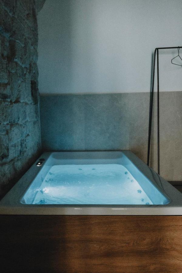 Al 22 Suite & Spa Luxury Experience โปลีญาโนอามาเร ภายนอก รูปภาพ